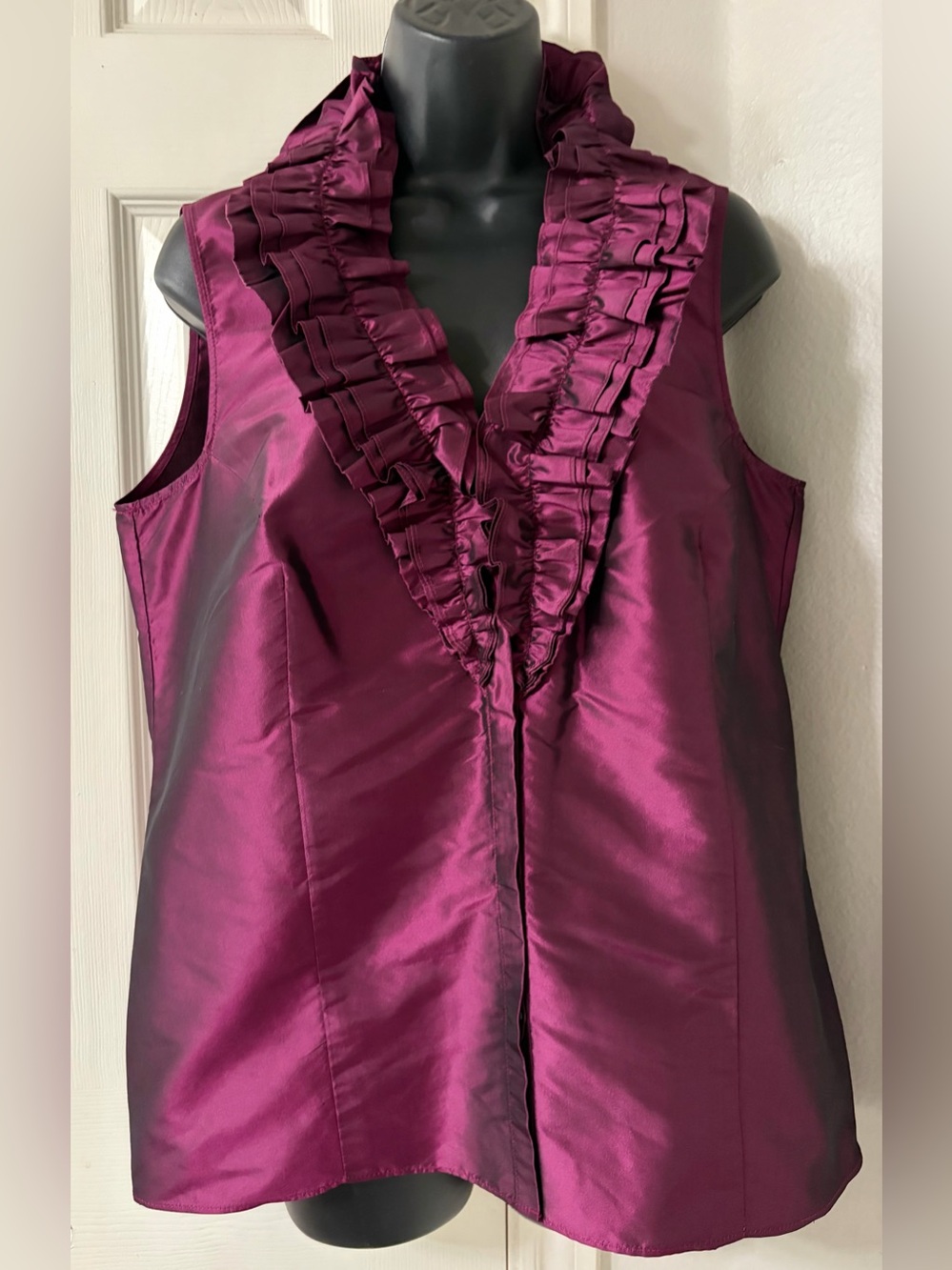 Lafayette 148 New York 100% Silk Ruffled V-Neck Blouse - Size 12